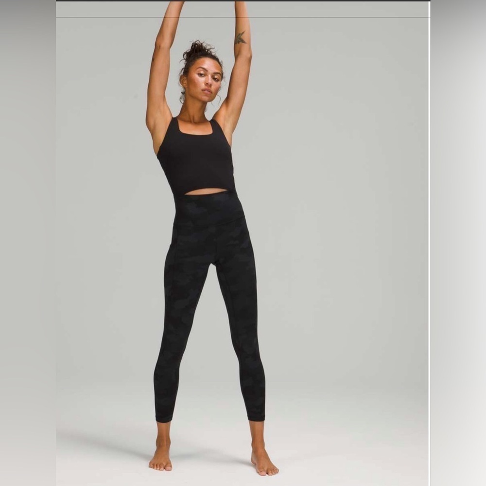 Lululemon Align High Rise Pant with Pockets 25"
Heritage 365 Camo DeepCoal Multi